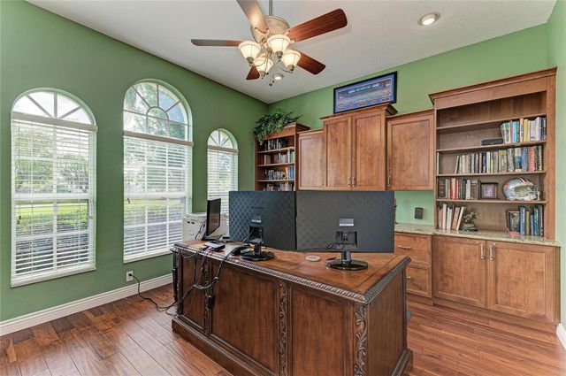 23327 RED ROBIN PLACE, Bradenton, FL 34202