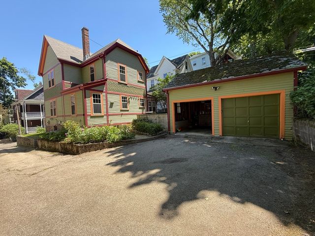 3 Hillside Ave, Boston, MA 02130