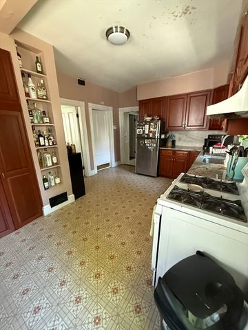 3 Hillside Ave, Boston, MA 02130