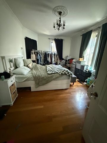 3 Hillside Ave, Boston, MA 02130