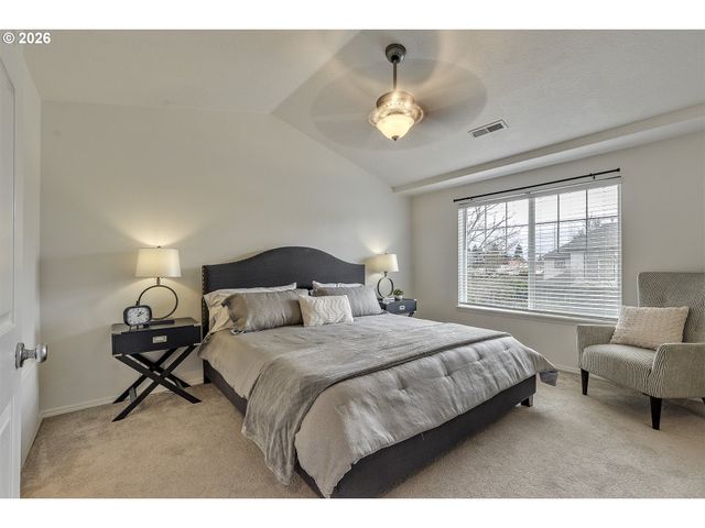 913 Se HANDEL Pl, Hillsboro, OR 97123