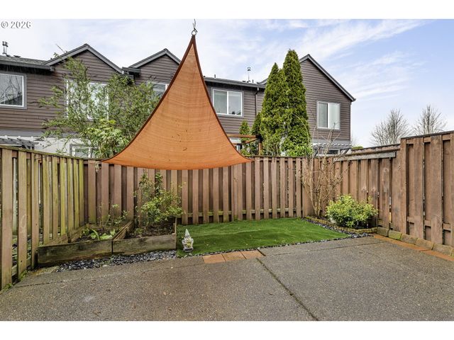 913 Se HANDEL Pl, Hillsboro, OR 97123