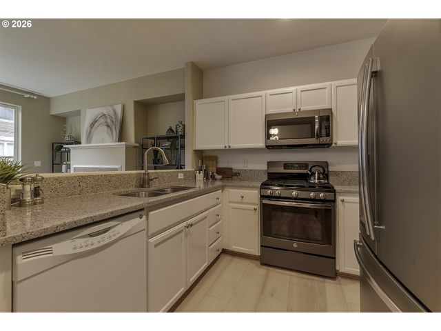 913 Se HANDEL Pl, Hillsboro, OR 97123