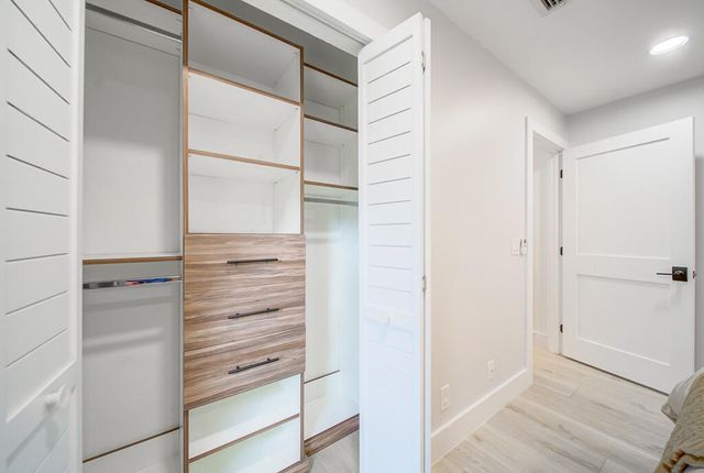 1853 Shower Tree Way, Wellington, FL 33414