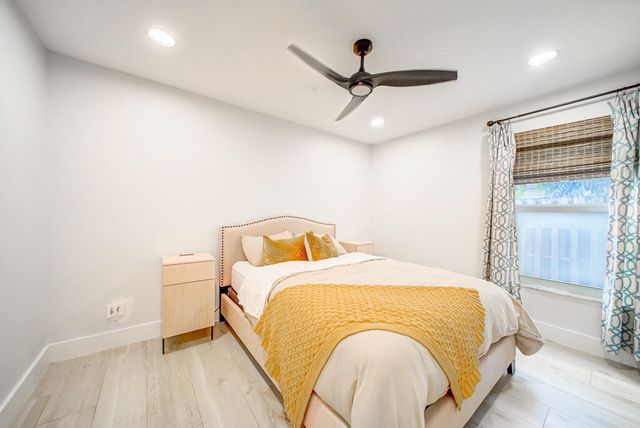 1853 Shower Tree Way, Wellington, FL 33414