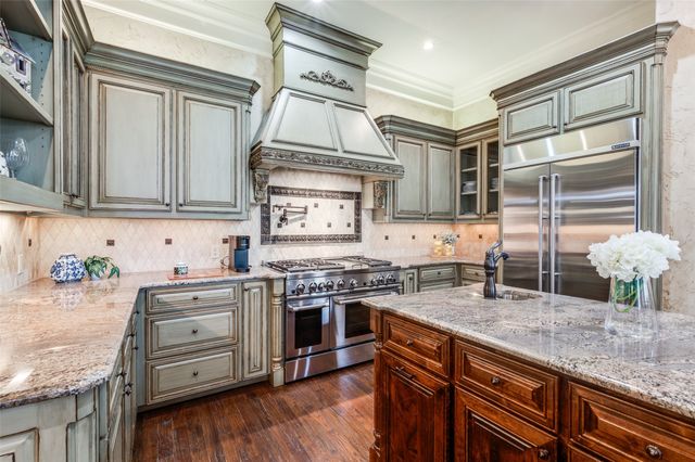 141 W Waters Edge Way, Oak Point, TX 75068