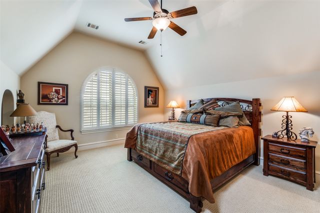 141 W Waters Edge Way, Oak Point, TX 75068