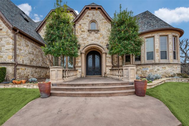 141 W Waters Edge Way, Oak Point, TX 75068