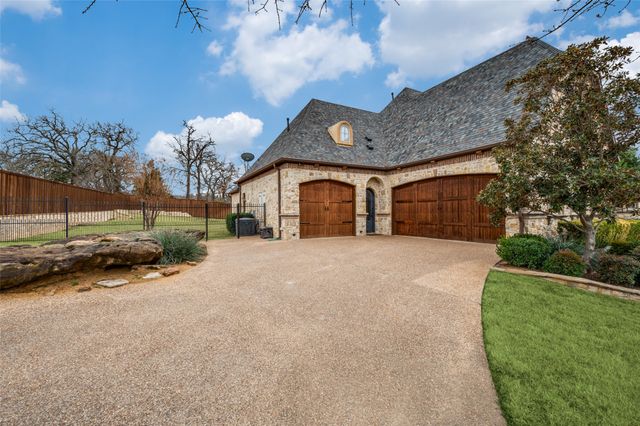 141 W Waters Edge Way, Oak Point, TX 75068