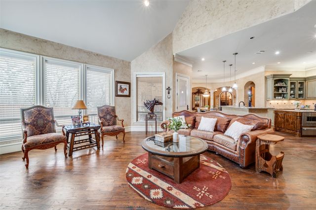 141 W Waters Edge Way, Oak Point, TX 75068