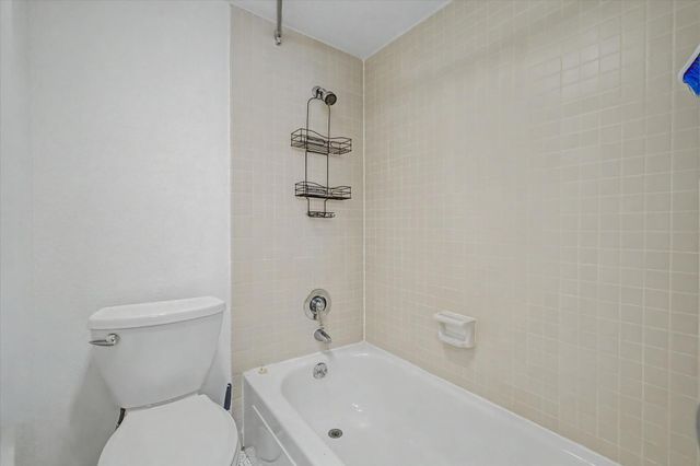 7575 Katy Freeway 4, Houston, TX 77024