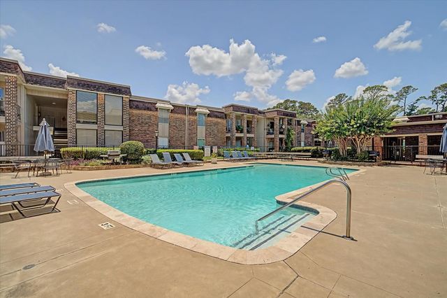 7575 Katy Freeway 4, Houston, TX 77024