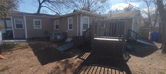 8228 Edwin DR, Norfolk, VA 23505