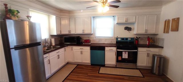 8228 Edwin DR, Norfolk, VA 23505