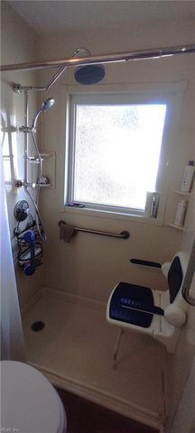 8228 Edwin DR, Norfolk, VA 23505