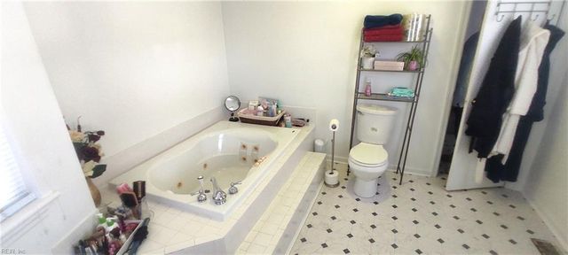 8228 Edwin DR, Norfolk, VA 23505