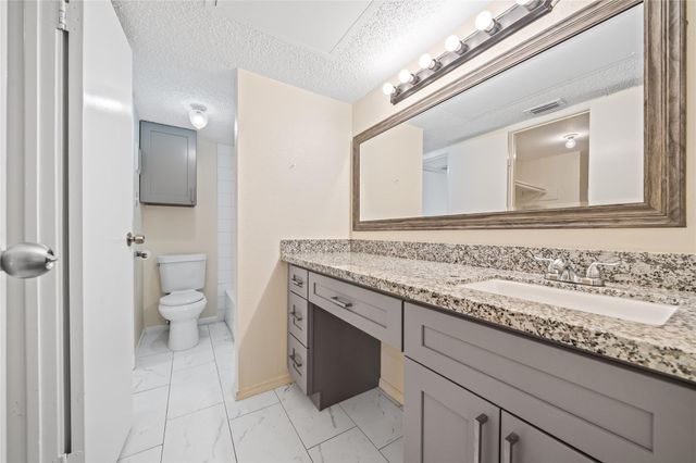 2750 Holly Hall Street 1510, Houston, TX 77054
