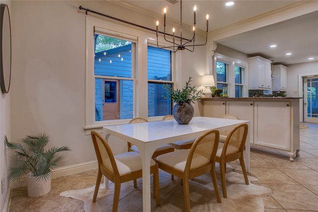 1126 N Windomere Avenue, Dallas, TX 75208