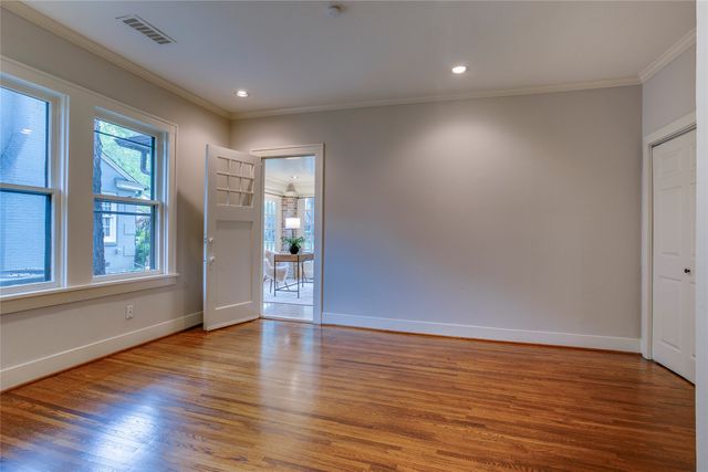 1126 N Windomere Avenue, Dallas, TX 75208