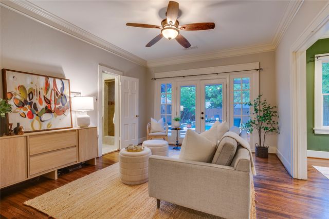 1126 N Windomere Avenue, Dallas, TX 75208