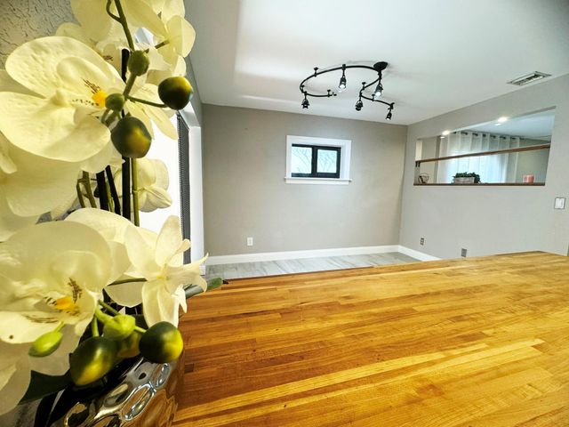 321 Sandtree Drive, Palm Beach Gardens, FL 33403