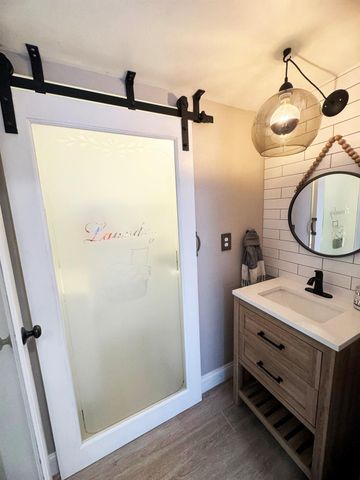 321 Sandtree Drive, Palm Beach Gardens, FL 33403