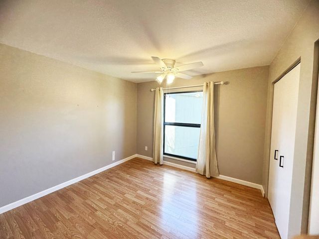 321 Sandtree Drive, Palm Beach Gardens, FL 33403