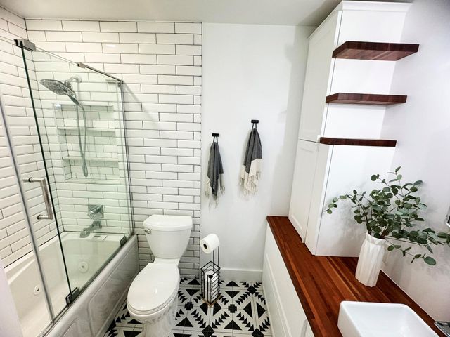 321 Sandtree Drive, Palm Beach Gardens, FL 33403