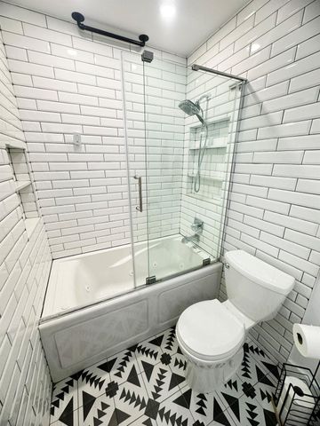 321 Sandtree Drive, Palm Beach Gardens, FL 33403