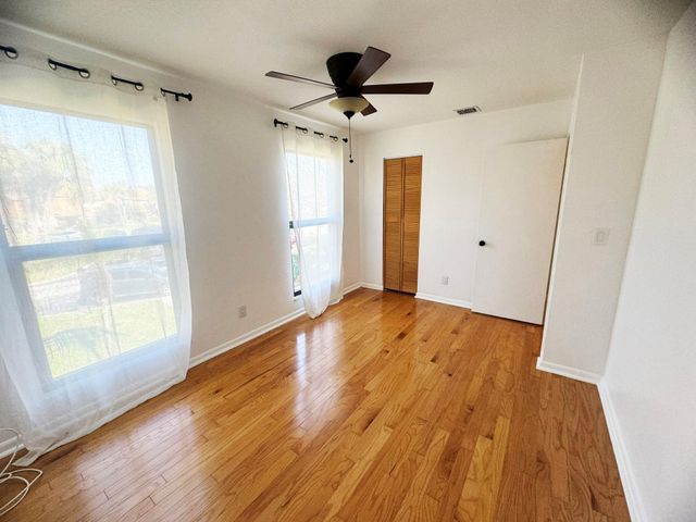 321 Sandtree Drive, Palm Beach Gardens, FL 33403