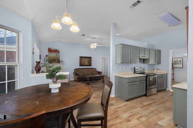 7894 HYMAN DR, Bartlett, TN 38133