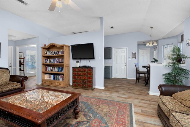 7894 HYMAN DR, Bartlett, TN 38133