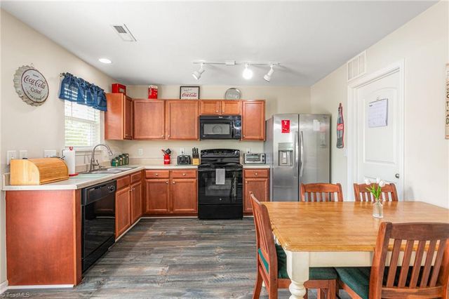 551 Clear Meadow Drive, Winston-salem, NC 27107