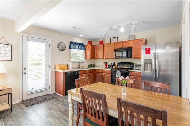 551 Clear Meadow Drive, Winston-salem, NC 27107