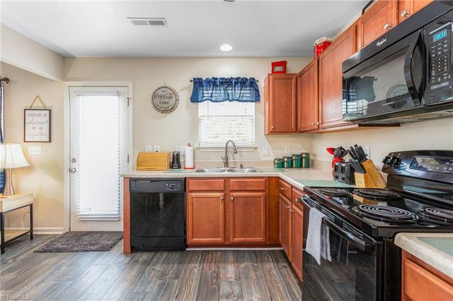 551 Clear Meadow Drive, Winston-salem, NC 27107