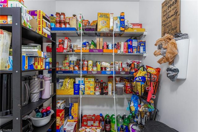 551 Clear Meadow Drive, Winston-salem, NC 27107