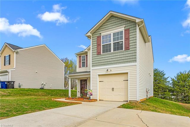 551 Clear Meadow Drive, Winston-salem, NC 27107