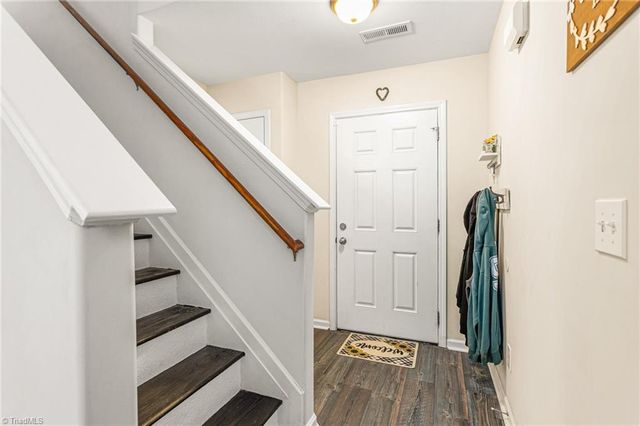 551 Clear Meadow Drive, Winston-salem, NC 27107