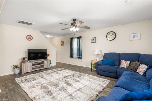 551 Clear Meadow Drive, Winston-salem, NC 27107