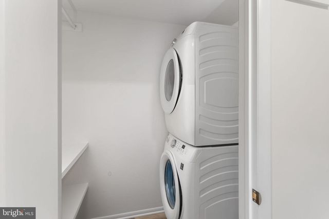 295 LANDER DR, Trenton, NJ 08619