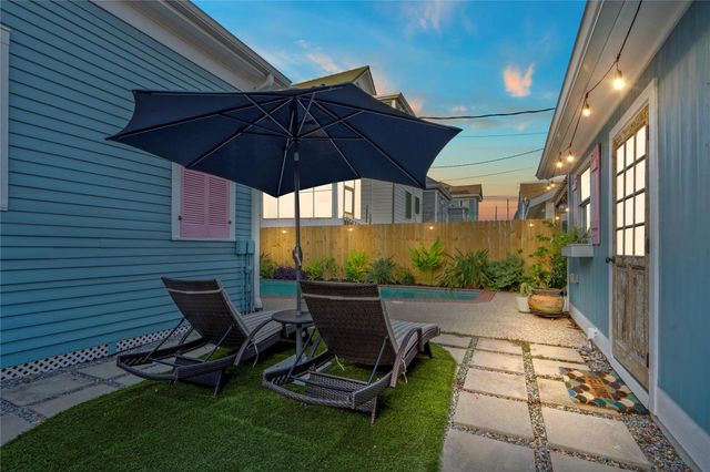 1615 Church Street, Galveston, TX 77550