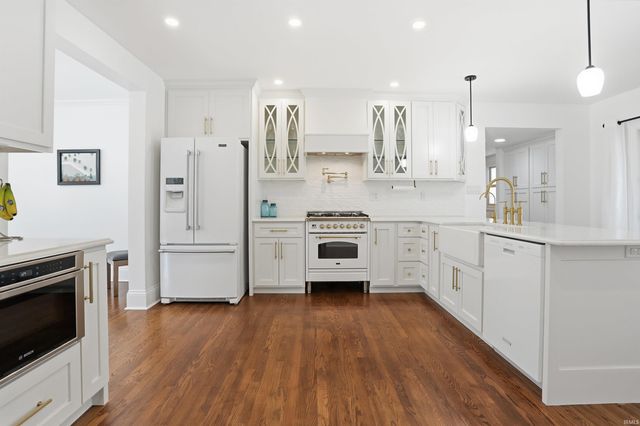 942 Plaza Drive, Evansville, IN 47715