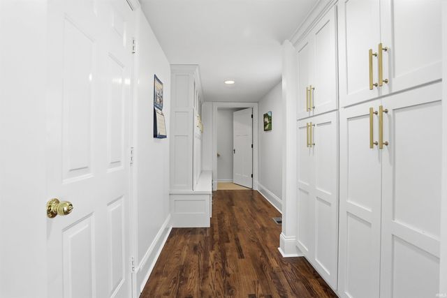 942 Plaza Drive, Evansville, IN 47715