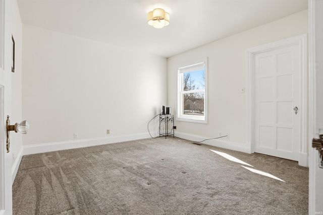 942 Plaza Drive, Evansville, IN 47715