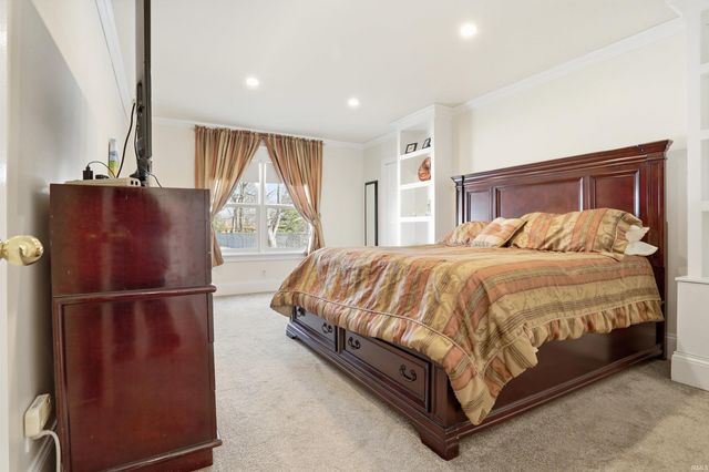 942 Plaza Drive, Evansville, IN 47715