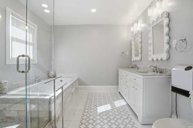 942 Plaza Drive, Evansville, IN 47715