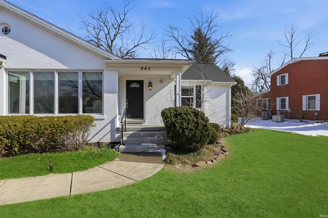 942 Plaza Drive, Evansville, IN 47715