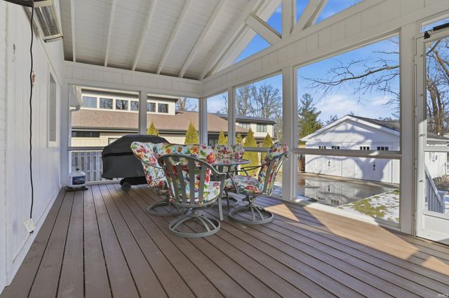 942 Plaza Drive, Evansville, IN 47715