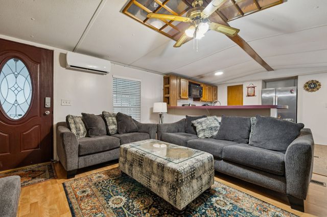 613 Sycamore Ln, La Vergne, TN 37086