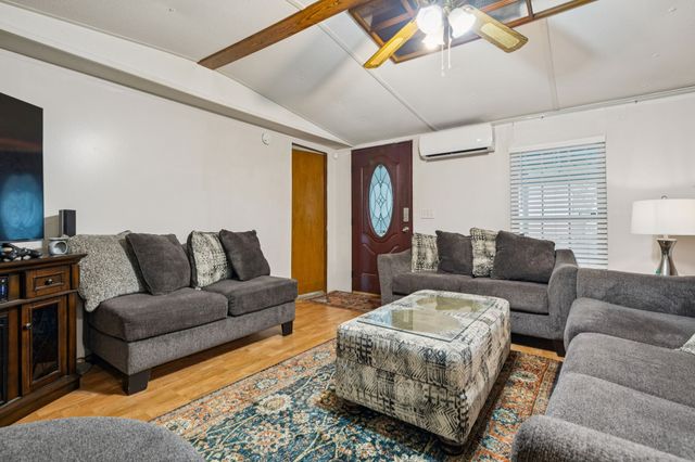 613 Sycamore Ln, La Vergne, TN 37086